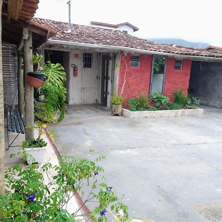 Hostel Canto Da Praia Sao Sebastiao - Proximo Ao Enrocamento Caraguatatuba Buitenkant foto