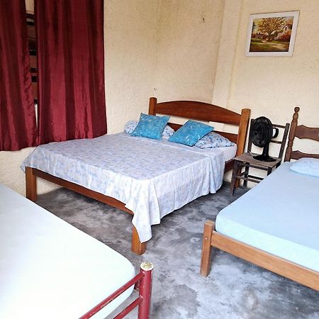 Hostel Canto Da Praia Sao Sebastiao - Proximo Ao Enrocamento Caraguatatuba Buitenkant foto