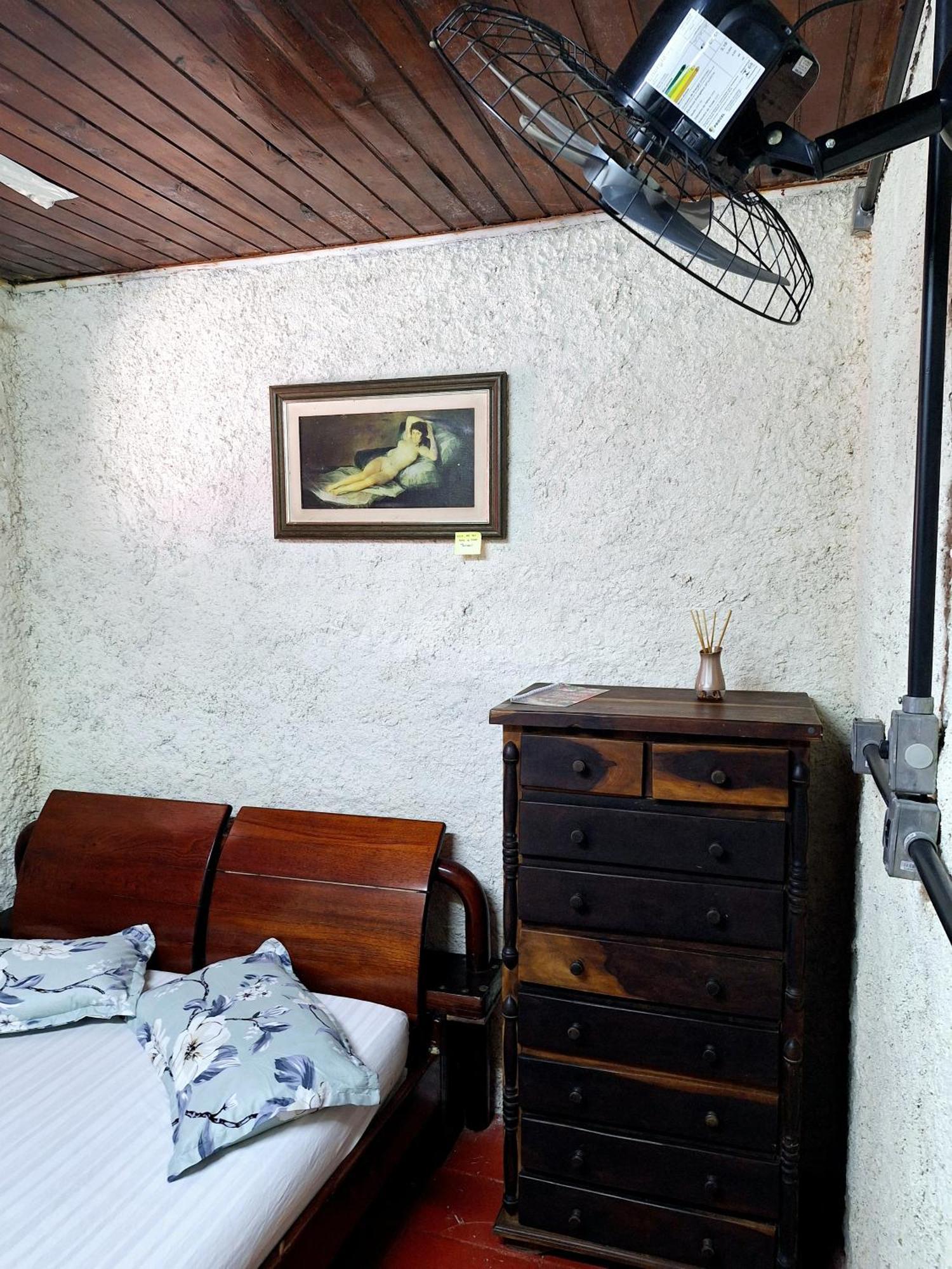 Hostel Canto Da Praia Sao Sebastiao - Proximo Ao Enrocamento Caraguatatuba Buitenkant foto